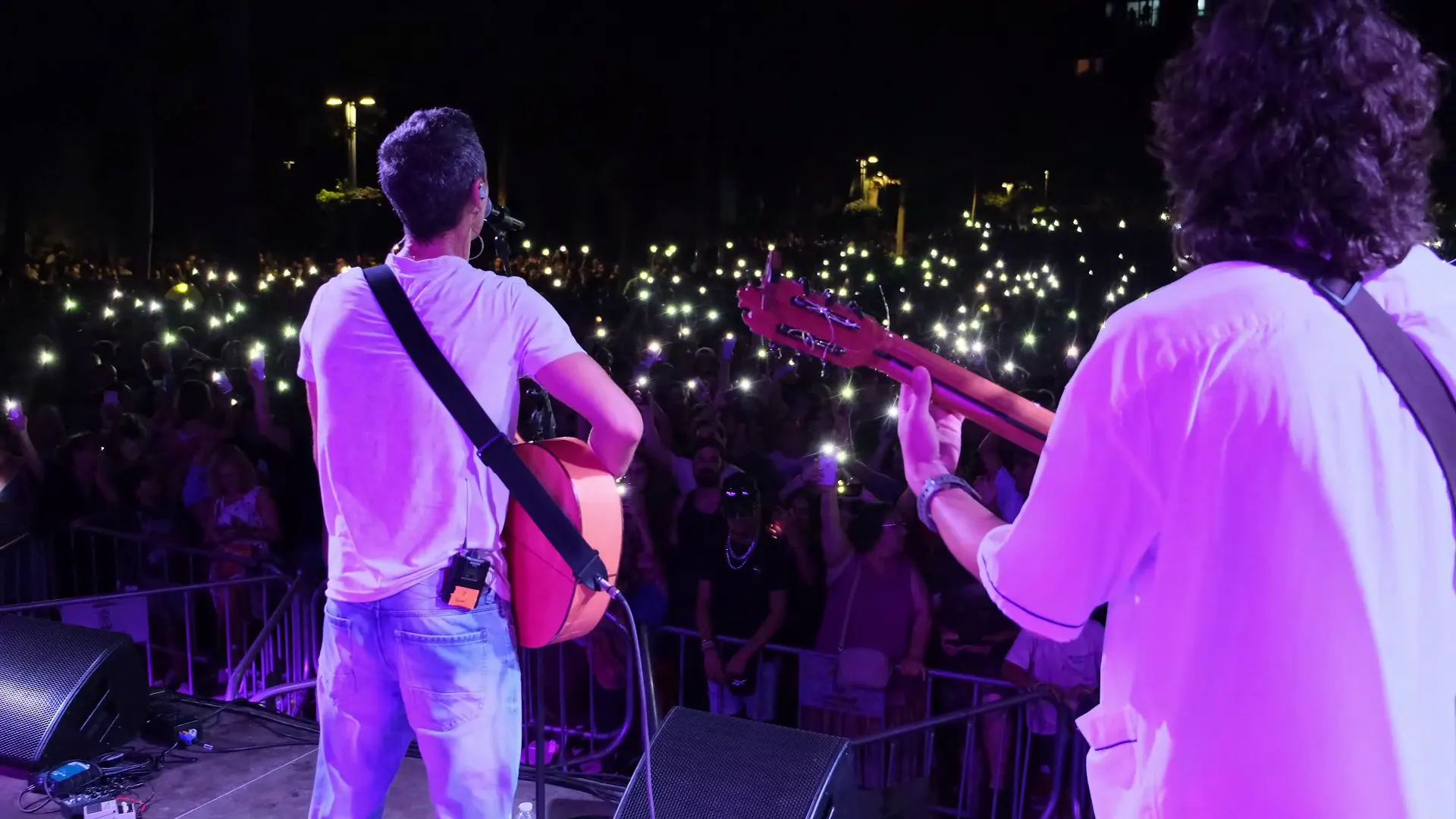 Estoparte tocando frente a miles de personas